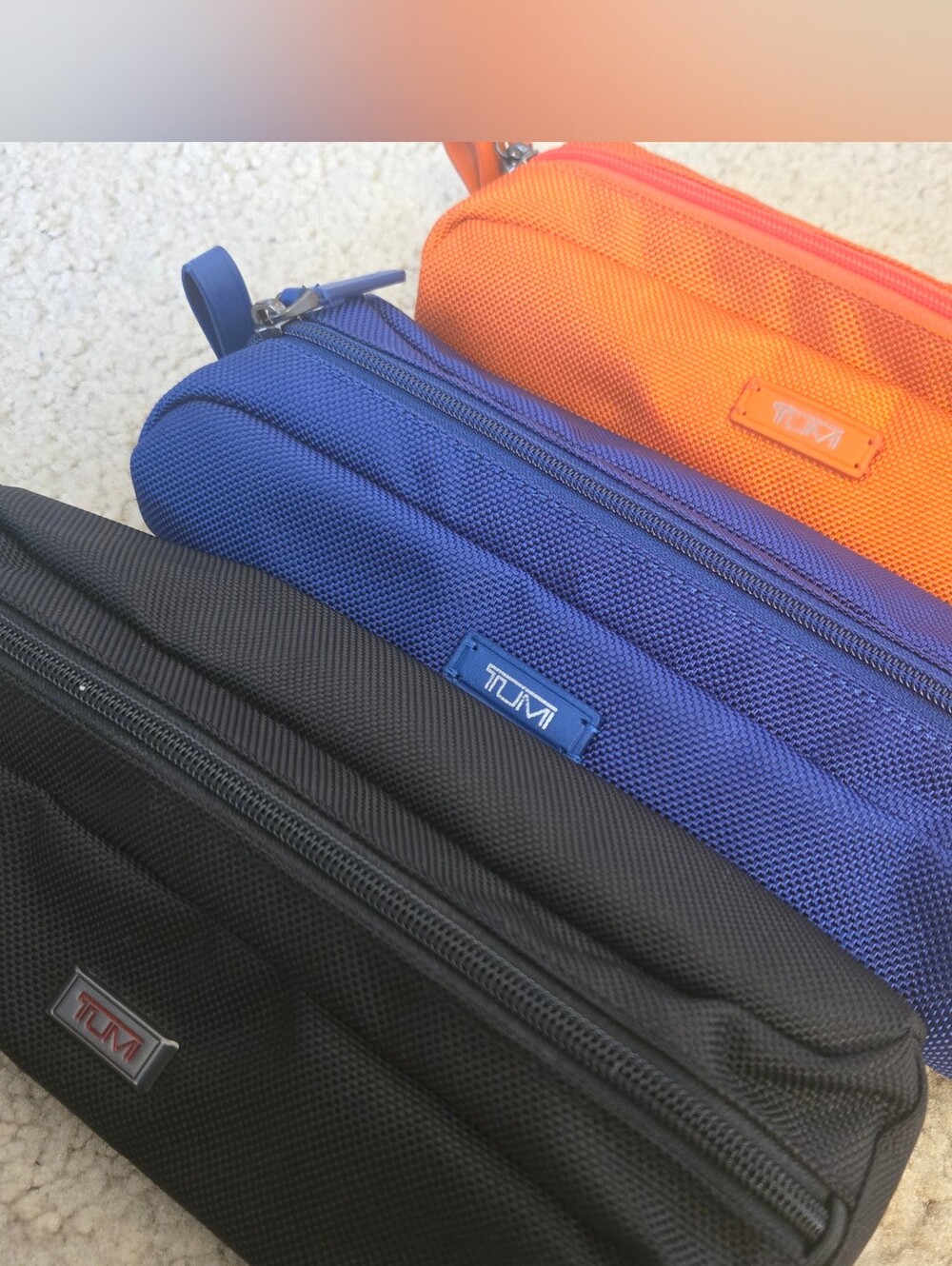 Tumi Pouches - Picture 2 of 3